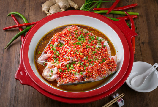 剁椒魚頭