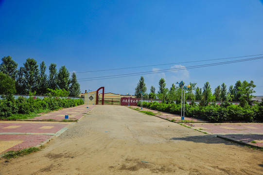鄉(xiāng)村小學(xué)