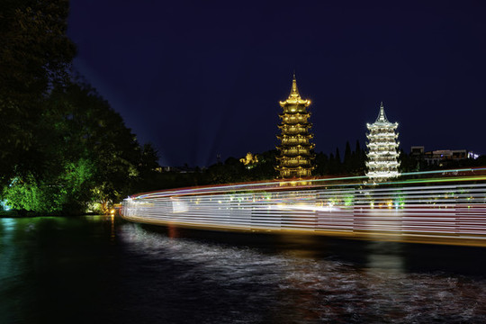 桂林雙子塔