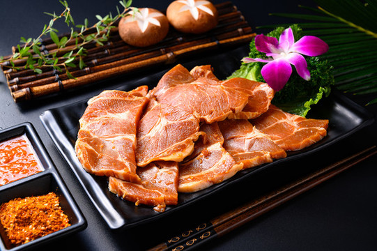 腌制碳烤牛肉