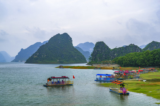 湖泊山水風(fēng)景