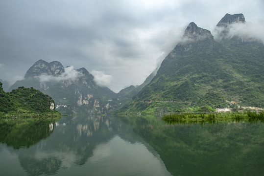 綠水青山綠色自然