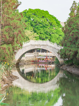 東涌水鄉(xiāng)風情街的安康橋