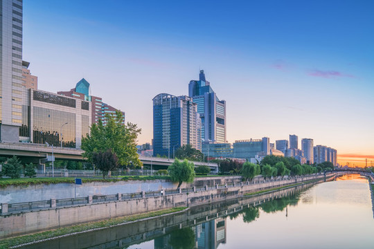北京建外CBD建筑和通惠河風(fēng)光
