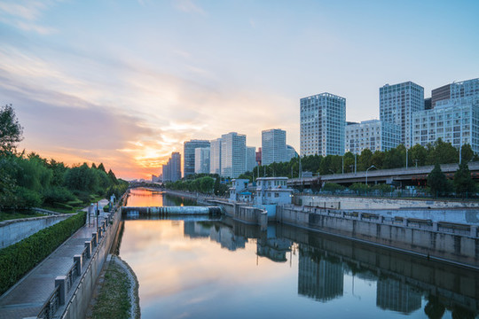 北京建外CBD建筑和通惠河風(fēng)光