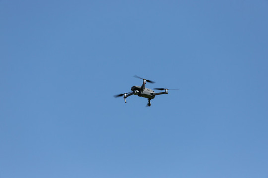 小型無(wú)人機(jī)