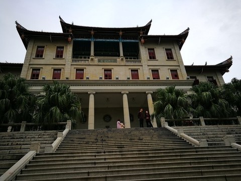 廈門(mén)大學(xué)