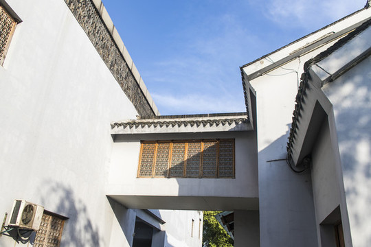 現(xiàn)代中式建筑