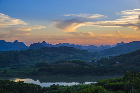 唯美山水背景