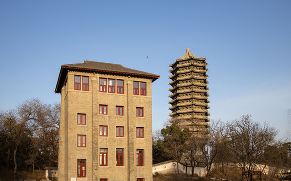 北京大學(xué)博雅塔與塔樓
