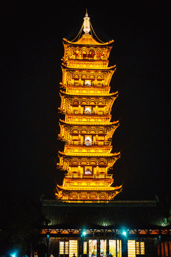 白蓮塔寺夜景