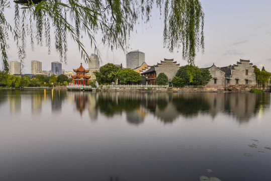 寧波月湖