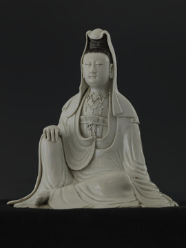 清乾隆唐英敬制款白釉觀音