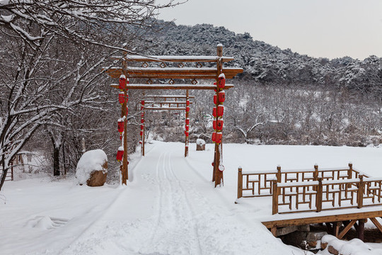 中國東北千山冬季雪后風景