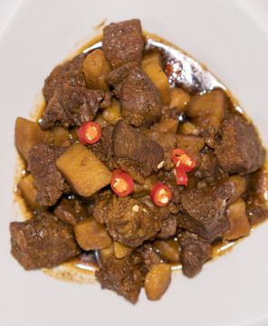 土豆燉牛腩