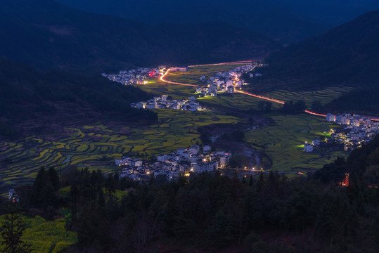 江西婺源江嶺油菜花夜景