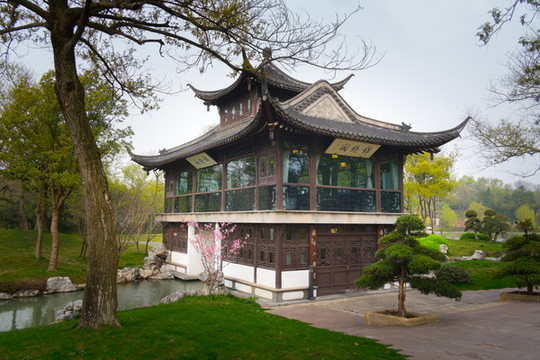 揚(yáng)州趣園錦鏡閣建筑
