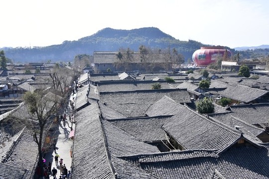 閬中古城