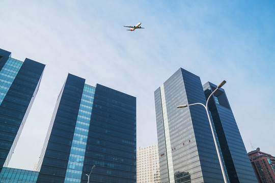 北京現(xiàn)代城市建筑和航空交通