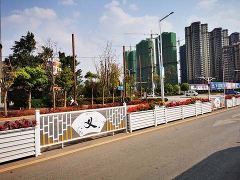 城市道路綠化景觀隔離欄