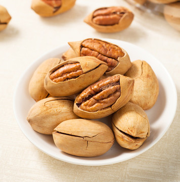 碧根果產(chǎn)品主圖