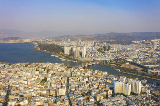 航拍云南大理市區(qū)