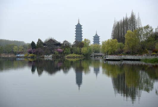 江蘇宿遷古黃河公園雙塔