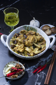 香菇燉雞腿