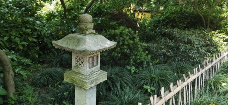 古代路燈石燈靈隱寺燈