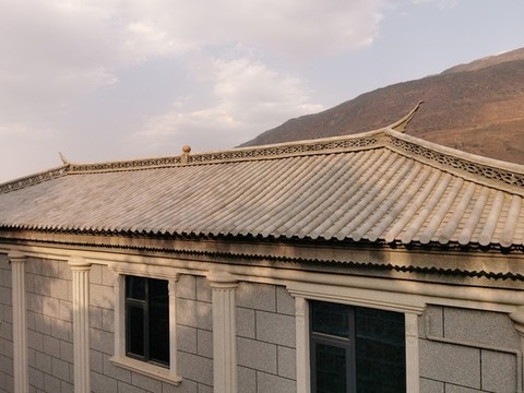 青瓦屋頂