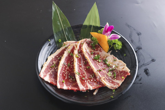 特等腌制牛五花