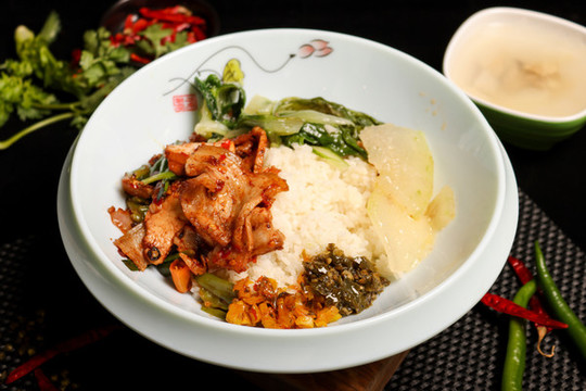 回鍋肉蓋飯