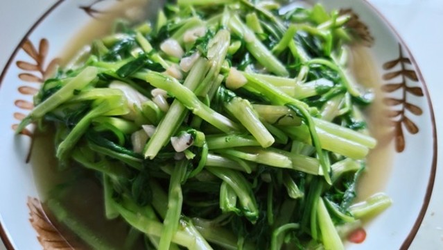 清炒空心菜