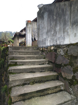 山村人家石頭屋