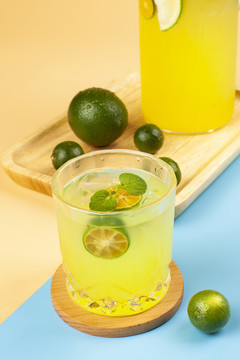 冰鎮(zhèn)金桔檸檬飲料
