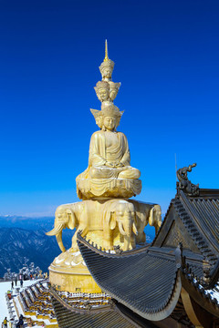 峨眉山金頂大佛