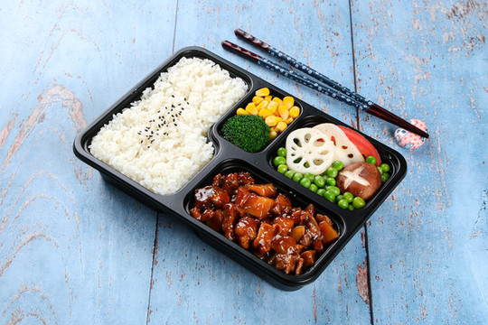 牛腩米飯