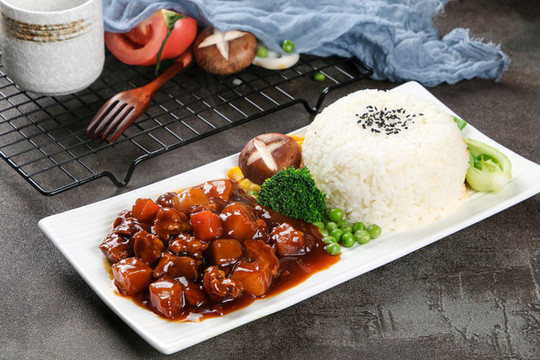 土豆牛肉飯