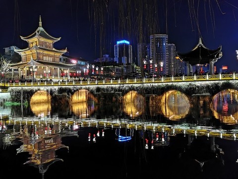 貴陽(yáng)甲秀樓