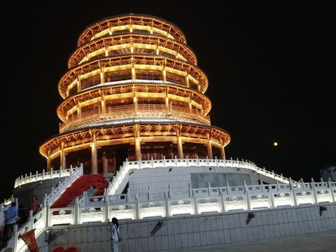 金碧輝煌