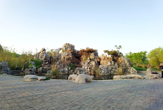 公園假山