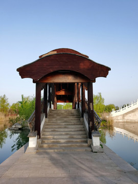 南湖濕地公園廊橋
