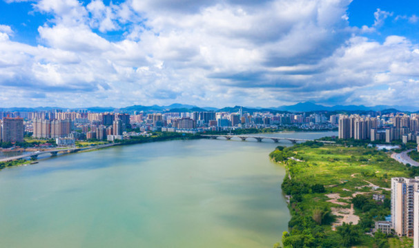 惠州市東江沿岸城市風(fēng)光