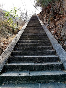 鑿面石材踏步樓梯