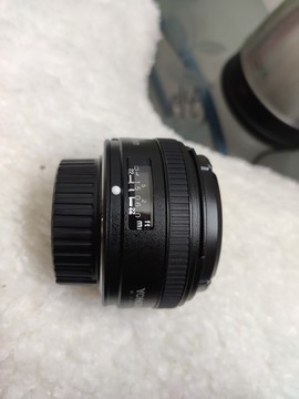 單反鏡頭相機(jī)