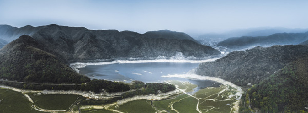 山與湖