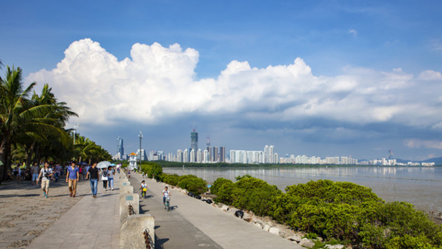深圳藍(lán)天白云晴天干凈天空桌面