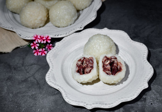 糯米豆沙團(tuán)子