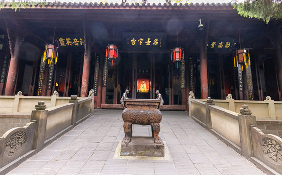 諸葛亮殿