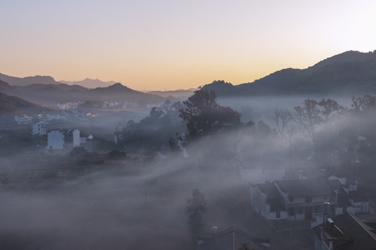 山鄉(xiāng)晨韻圖片